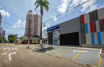 Espaço com 15 salas, 7 banheiros e estacionamento para 6 veículos em joaquim tavora