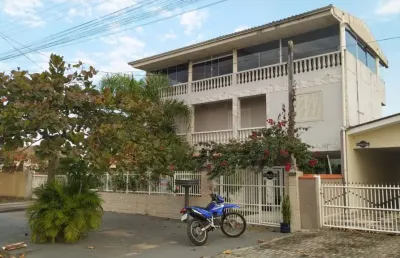 Casa com 5 quartos à venda na Avenida Vinte e Nove de Abril, Coroados, Guaratuba
