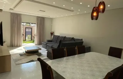 Casa de alto padrão na quadra da praia – guaratuba/pr