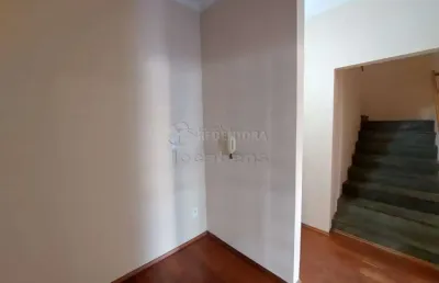 Casa com 2 quartos para alugar no Santos Dumont, São José do Rio Preto 