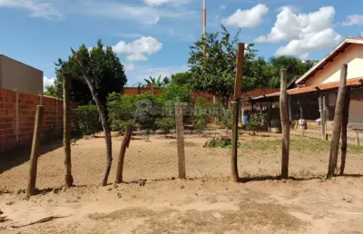 Terreno à venda no Centro, Adolfo 