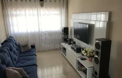 Centro - apartamento com 03 dormitórios sendo 01 dormitório com ar condicionado