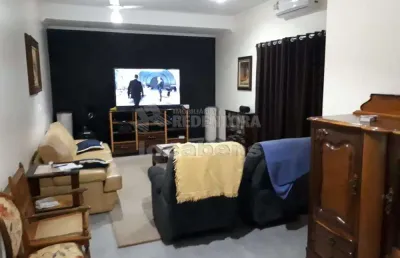Casa com 3 quartos à venda no São Francisco, São José do Rio Preto 
