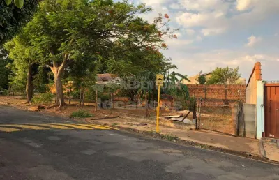Terreno à venda no Jardim Alvorada, Guapiaçu 
