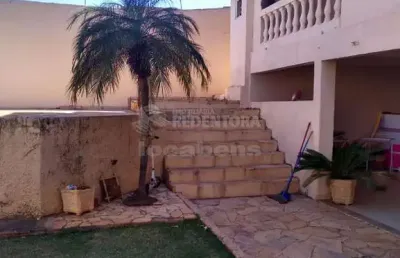 Jardim dos seixas casa de 03 dormitórios, 04 vagas de garagem.