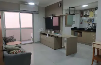 Centro apartamento mobiliado de 01 dormitório e 01 vaga de garagem.