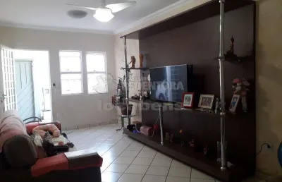 Casa com 3 quartos à venda na Vila Redentora, São José do Rio Preto 