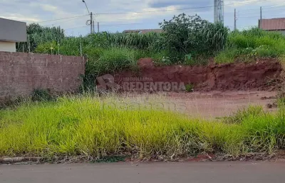 Terreno à venda no Loteamento Parque Maria Serantes, São José do Rio Preto 