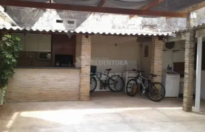 Casa e galpão - de fundos na boa vista - terreno de 277m²