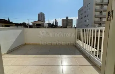 Boa vista - sobrado com 02 dormitórios tipo apartamento e sala comercial com acessibilidade