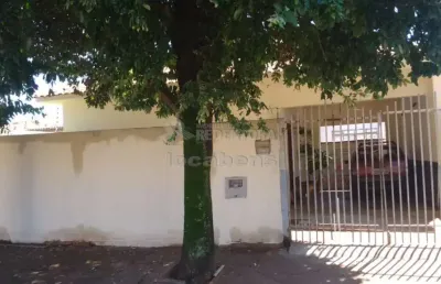 Casa residencial 02 dormitórios com edícula - jardim planalto