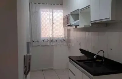 Apartamento térreo à venda no rios di itália com armários planejados.