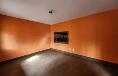 Casa padrão no bairro vila itália com 01 dormitório.