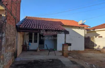 Venda de casa padrão localizada no jardim das oliveiras.