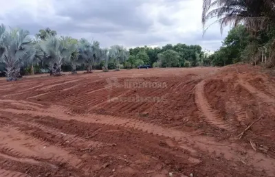 Vertentes do sul - área de 1.878,97 m² boa para construir
