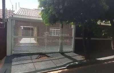 Ótima casa residencial para venda - 3 dormitórios / solo sagrado