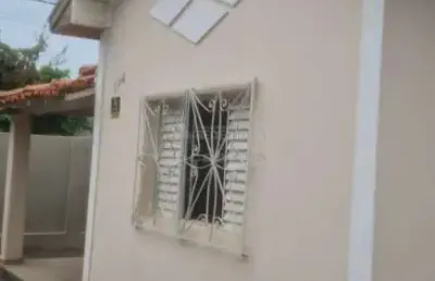 Casa comercial de 3 dormitórios com edicula no bairro parque industrial