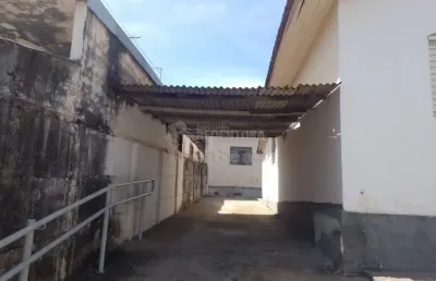 Casa com edícula engenheiro schmitt 04 vagas de garagem.