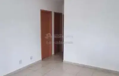 Jardim das palmeiras 3, casa com 03 dormitórios e 04 vagas de garagem.