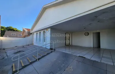 Casa com 3 quartos para alugar no Santos Dumont, São José do Rio Preto 