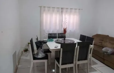 São francisco - casa com 3 dorms, sendo 1 suite com hidro e closet, sala, coz com armários, escritório, tendo 217,23 m²