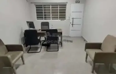 Sobrado comercial - 07 salas amplas - 01 elevador - 02 banheiros - estacionamento