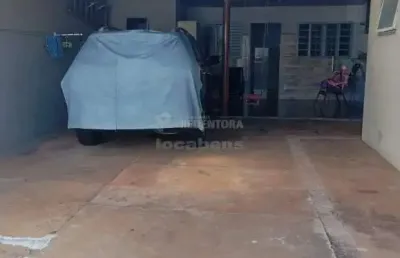Casa no residencial caetano ideal para moradia e trabalho com  2 dormitórios e 06 vagas de garagem.
