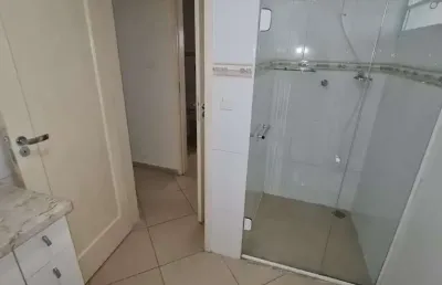 Apartamento com 3 quartos para alugar na Av. Pres. Wilson, 52, Gonzaga, Santos