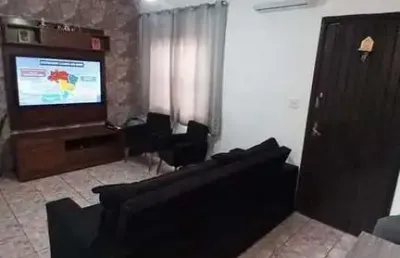 Casa com 2 quartos à venda na Avenida Monteiro Lobato, 701, Vila Valença, São Vicente