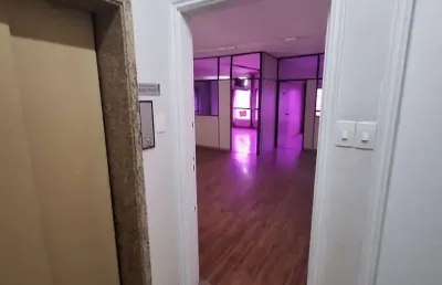 Sala comercial para alugar na Avenida Ana Costa, 48, Vila Mathias, Santos
