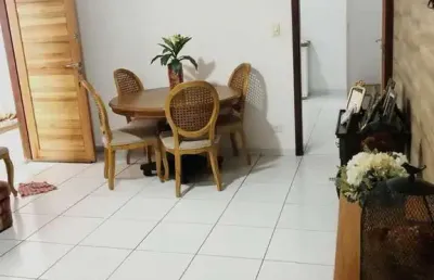 Casa em macuco 300m², edícula reformada e espaço p/ piscina!