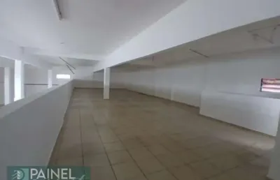 Galpão para locação em são vicente - 550m² por r$13.000