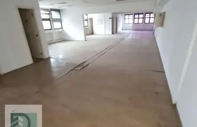 Sala comercial para alugar na Avenida Ana Costa, 222, Gonzaga, Santos