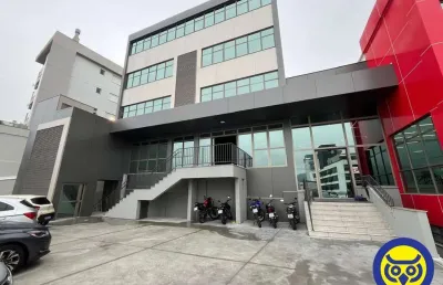 Sala comercial para alugar na Rua Lauro Linhares, Trindade, Florianópolis