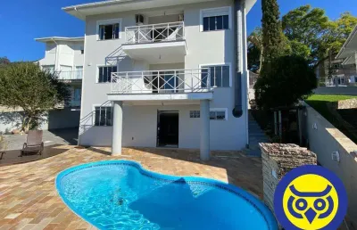 Casa com 3 quartos para alugar na Rua Europa, Trindade, Florianópolis
