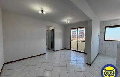 Apartamento com 2 quartos para alugar na Rua Antônio Luiz Medeiros, Barreiros, São José