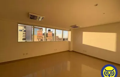 Sala comercial para alugar na Rua Fúlvio Aducci, Estreito, Florianópolis
