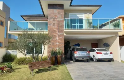 Linda casa em condomínio fechado praia dos ingleses .