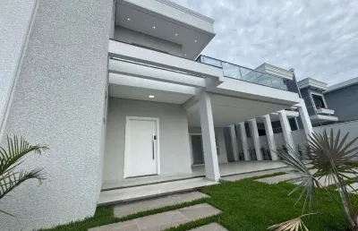 Casa ampla a venda com 3 suítes no bairro ingleses!