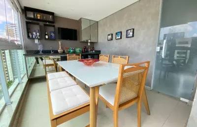 Pituba - seasons -126 m² - 3 suítes com gabinete - finamente decorado - varanda gourmet - andar alto