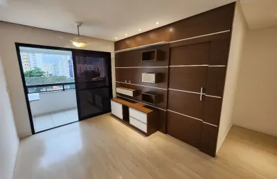 Apartamento à venda no imbuí - 2/4 - 1 suíte - nascente - 60 m² - 1 vaga de garagem - varanda