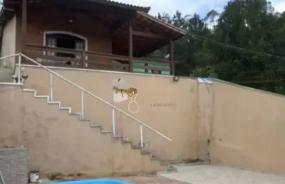Casa à venda em itapecerica da serra com 2 dormitórios