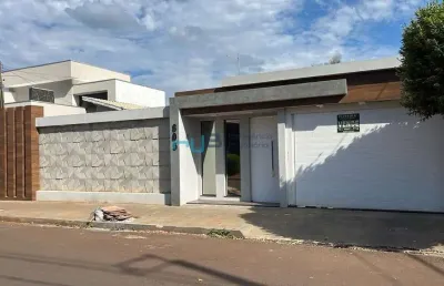 Casa com 3 quartos para alugar na goias, 805, centro, andirá por r$ 3.500