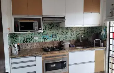 Apartamento com 2 quartos à venda na brasil, 119, centro, londrina por r$ 186.000