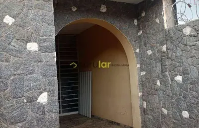 Casa com 4 quartos à venda na Rua Engenheiro Saint Martin, Centro, Bauru
