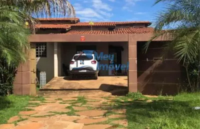 Casa com 4 quartos à venda na Praça das Caraíbas, S/n, Residencial Alto das Caraíbas, Luziânia