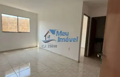 Apartamento com 2 quartos à venda na Rua 8, S/n, Parque JK, Luziânia
