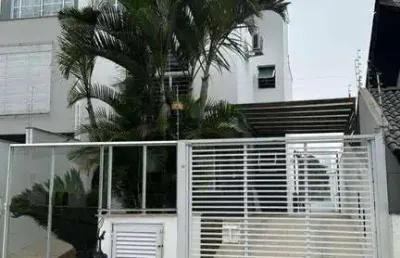 Sobrado com 3 dormitórios à venda por r$ 2.000.000 - ariribá - balneário camboriú/sc