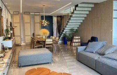 Casa com 3 quartos para alugar na Rua Ivo Januário Reis, Barra, Balneário Camboriú