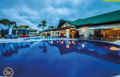 Casa com 6 dormitórios à venda, 475 m² por r$ 3.890.000,00 - centro - camboriú/sc